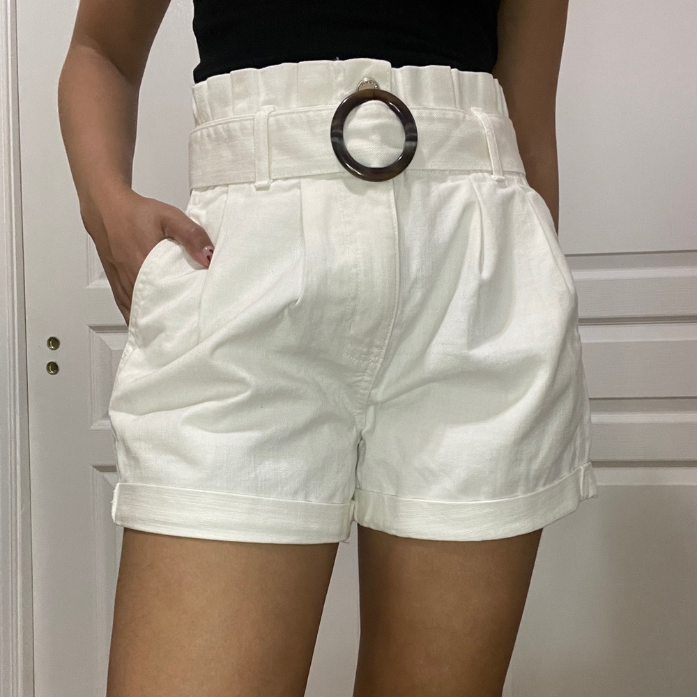 Belted paperbag denim shorts ( Color Ivory)